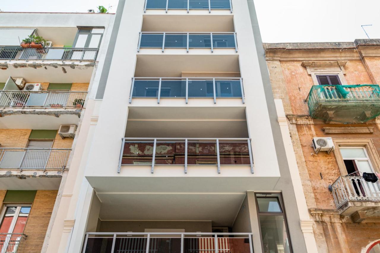 Central Station Apt With Parking Bari Dış mekan fotoğraf